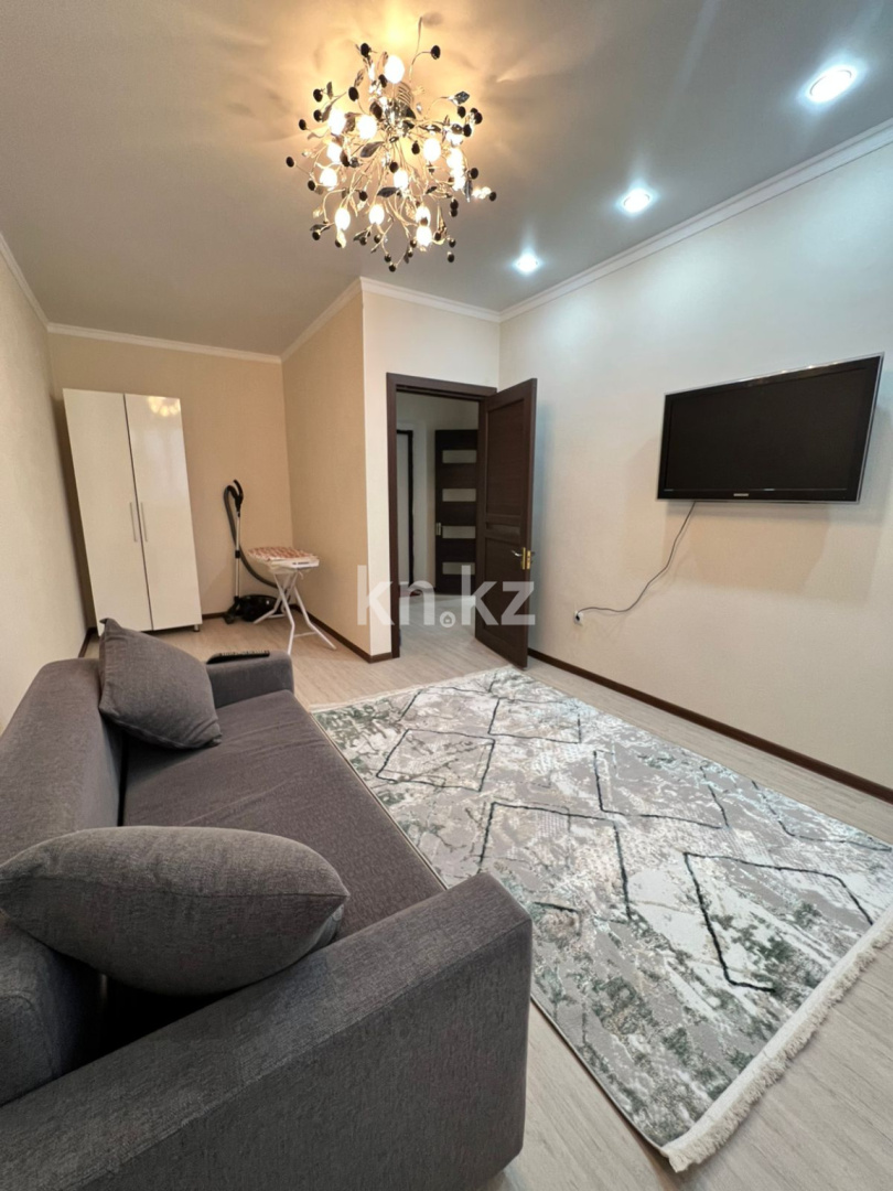 Аренда 1-комнатной квартиры, 37 м² в Астане