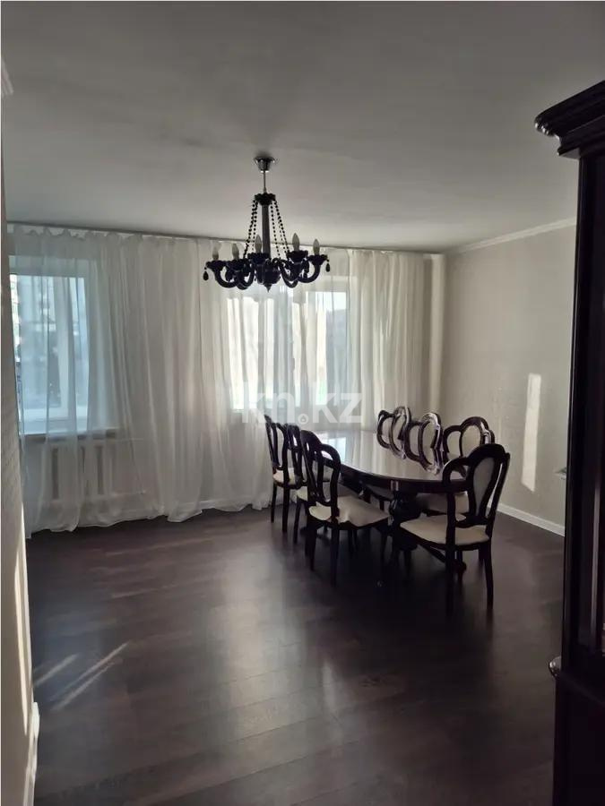 Продажа 3-комнатной квартиры, 80 м², мкр-н Самал-2, дом  51 в Алматы