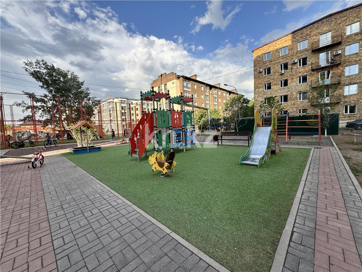 Продажа 2-комнатной квартиры, 58 м², ул. Анжерская, дом  39 в Караганде - фото 25