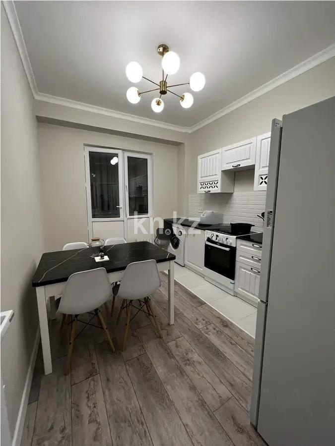 Продажа 1-комнатной квартиры, 40 м², ул. Есенова, дом  160/3 в Алматы - фото 2