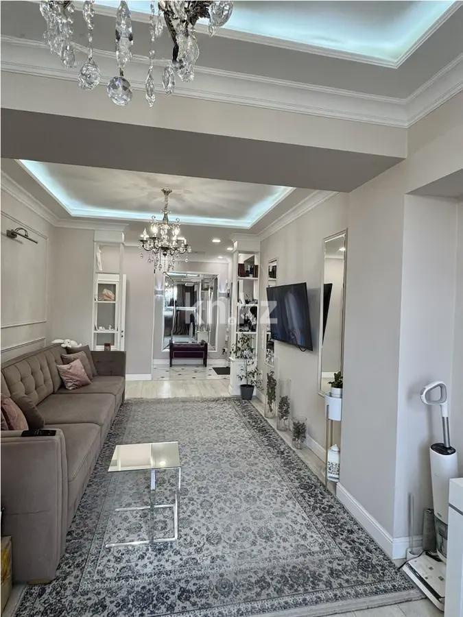 Продажа 2-комнатной квартиры, 73 м², ул. Курмангазы, дом  97 в Алматы