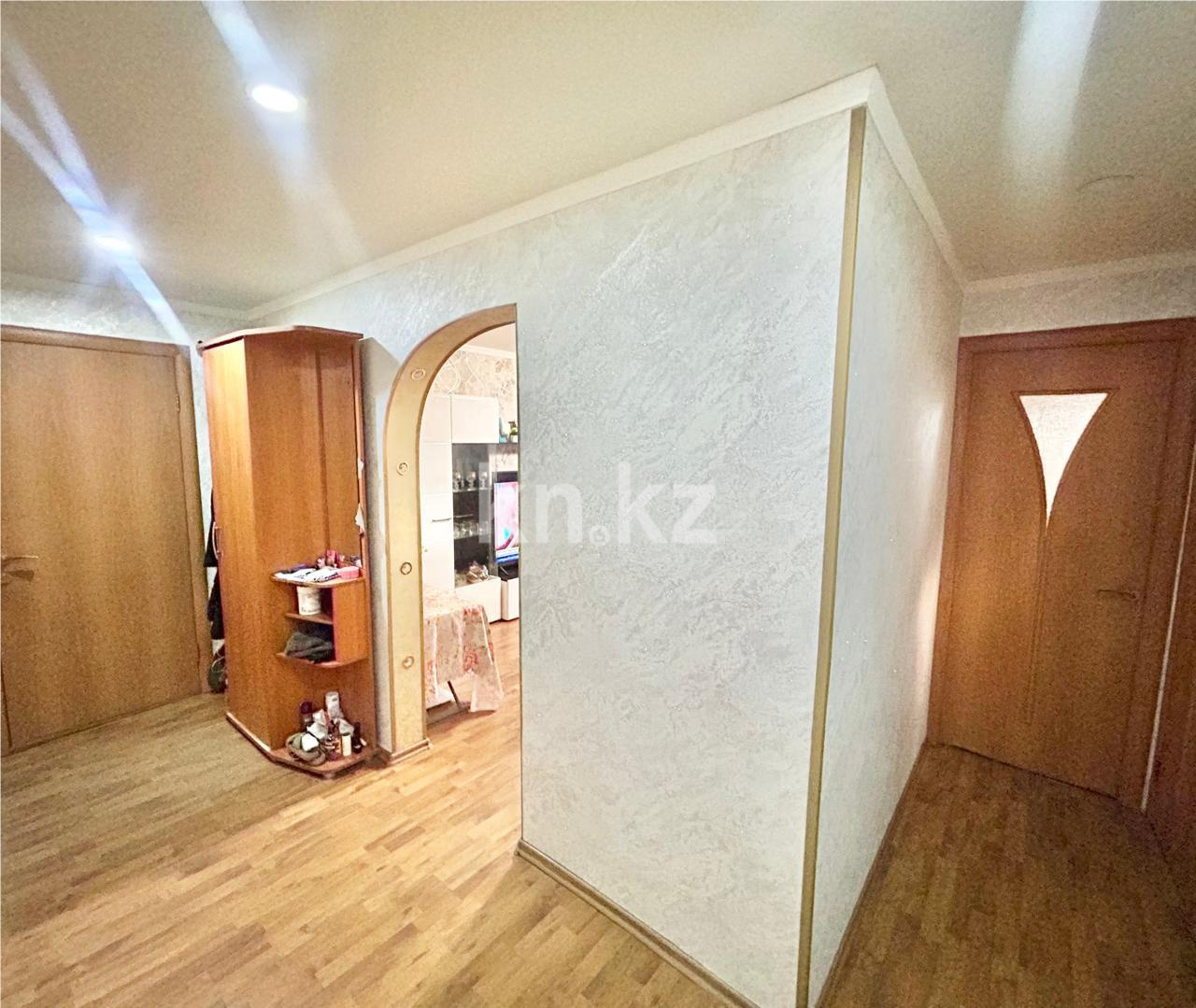 Продажа 3-комнатной квартиры, 62 м², ул. Ермекова в Караганде - фото 11