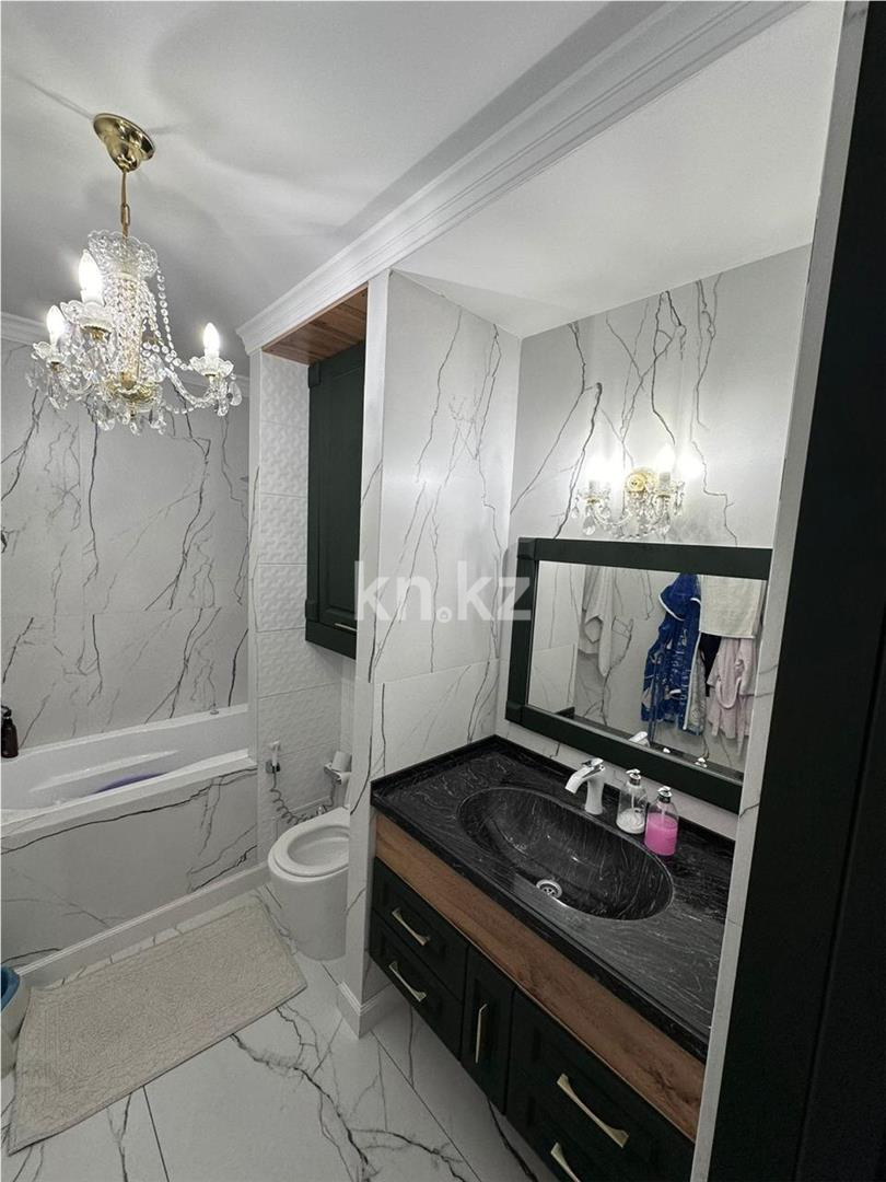 Продажа 5-комнатной квартиры, 130 м², пр. Назарбаева в Караганде - фото 11