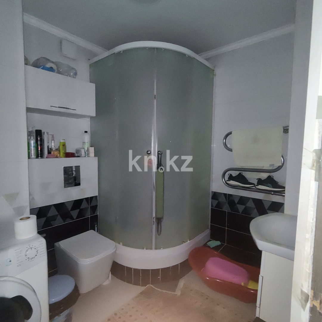 Продажа 7-комнатного дома, 300 м² в Алматы - фото 33