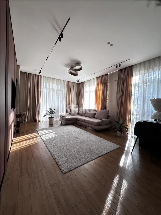 Продажа 4-комнатной квартиры, 142 м² в Алматы