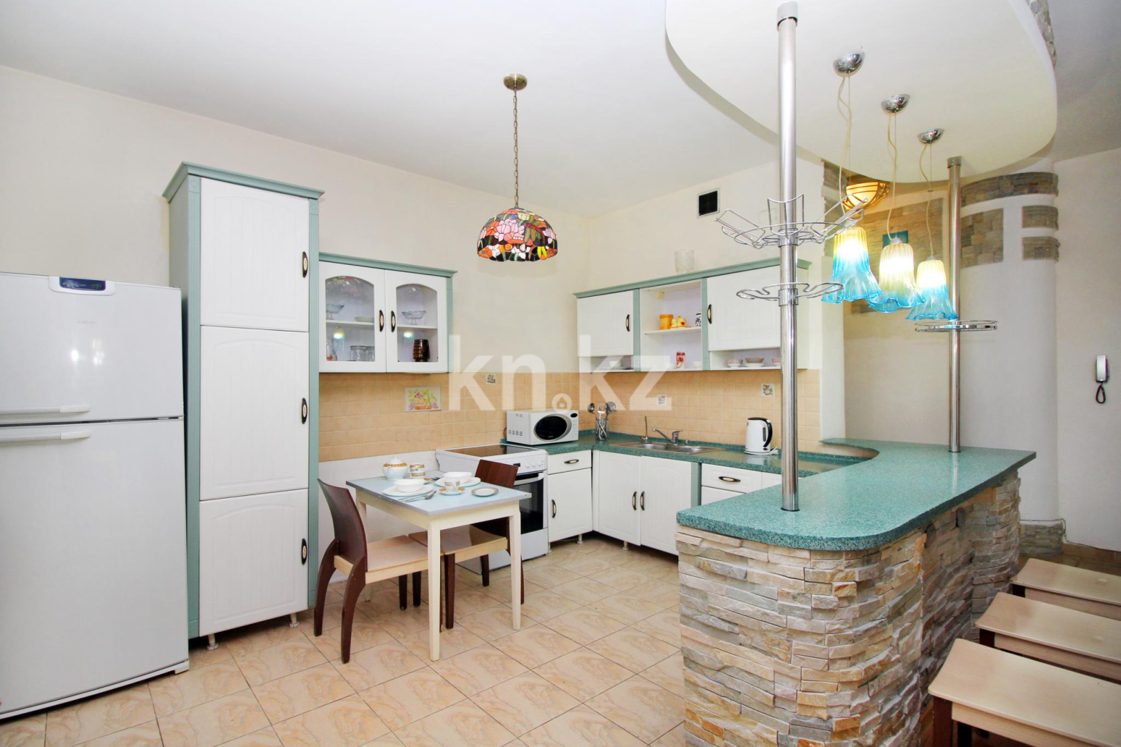 Аренда 2-комнатной квартиры посуточно, 80 м², Достык, дом  162 - ул. Жолдасбекова в Алматы - фото 14