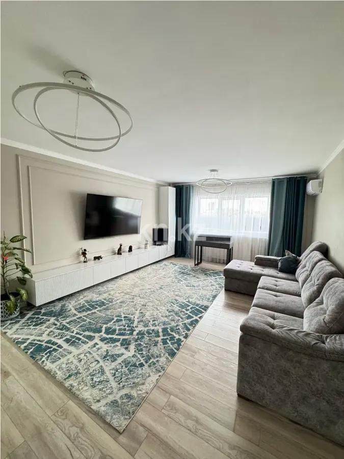 Продажа 3-комнатной квартиры, 90 м², мкр-н. Самал, дом  4 в Астане