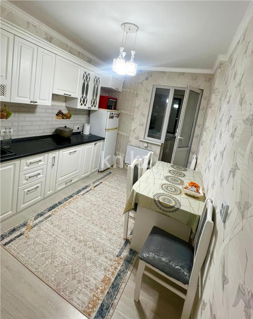Продажа 1-комнатной квартиры, 39 м², ул. Казыбек би в Астане - фото 3