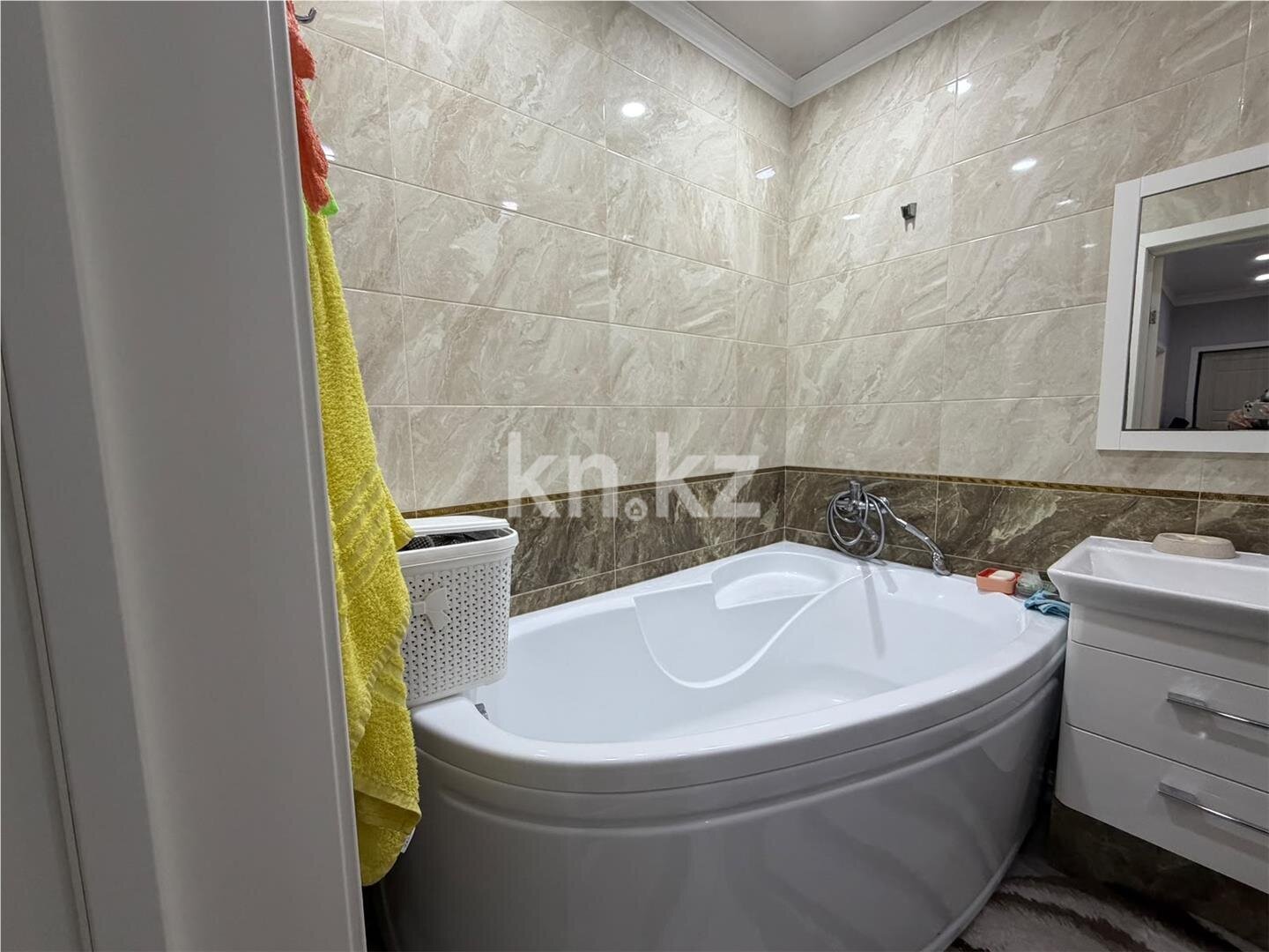 Продажа 3-комнатной квартиры, 86 м² в Караганде - фото 19