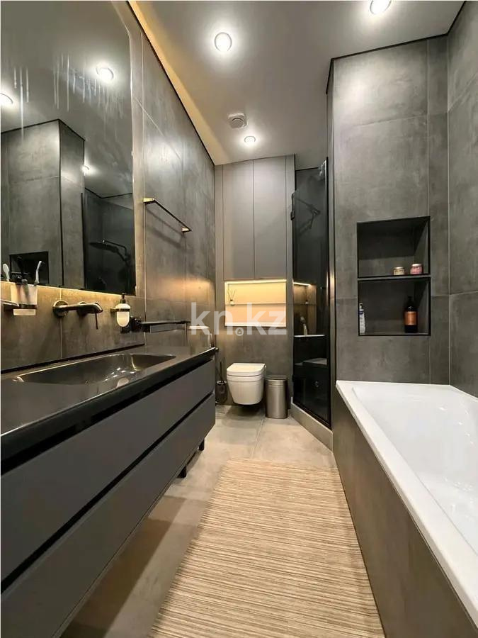 Продажа 3-комнатной квартиры, 106 м², ул. Таттимбета, дом  40 в Караганде - фото 4