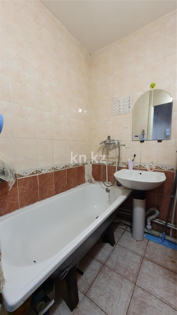 Продажа 3-комнатной квартиры, 47 м², ул. 6-й мик-н в Темиртау - фото 6