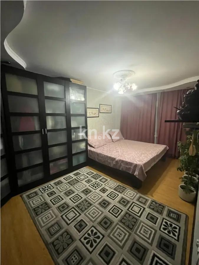 Продажа 3-комнатной квартиры, 63 м², мкр-н 4, дом  21 в Алматы - фото 2