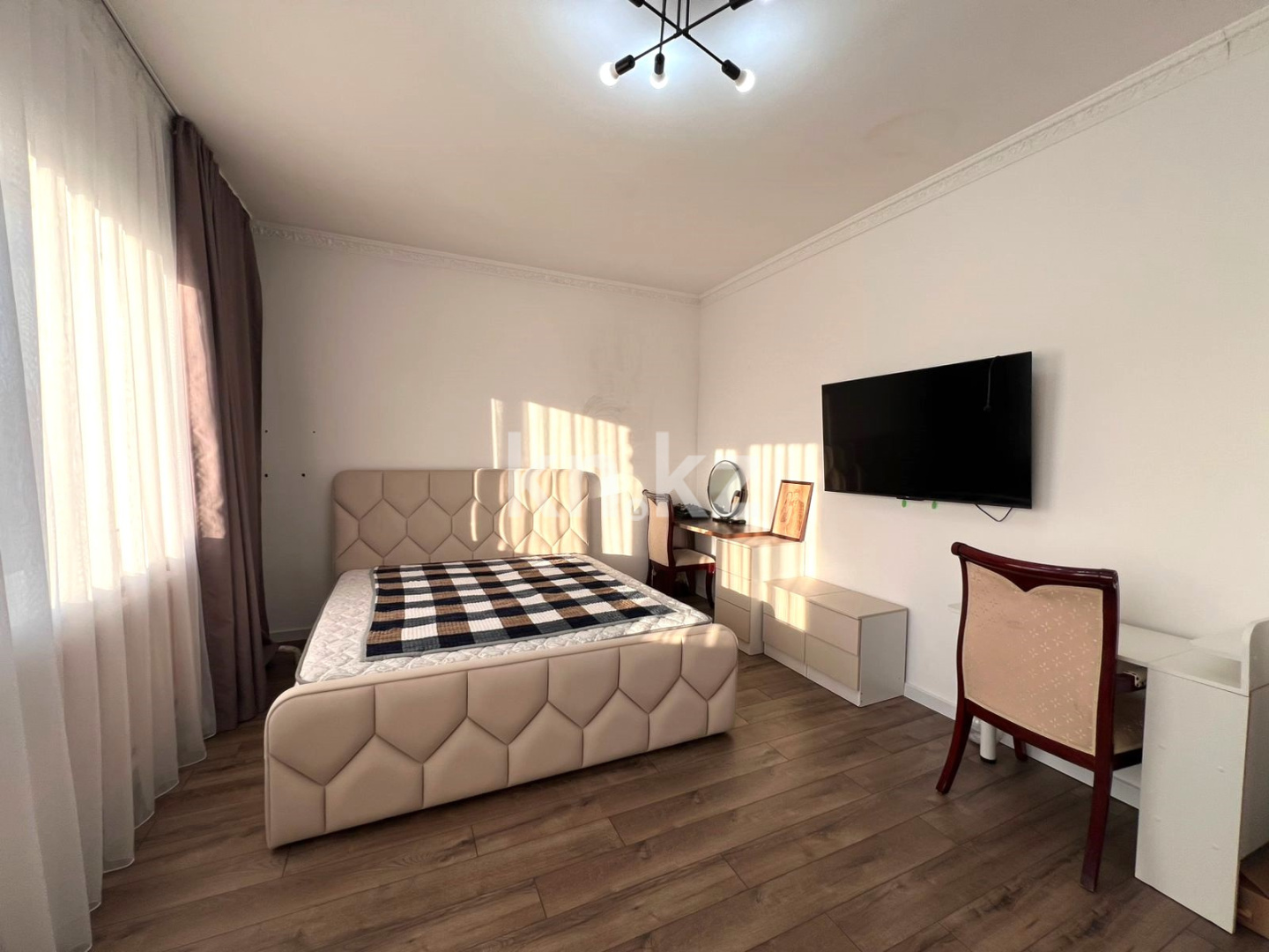 Продажа 5-комнатного дома, 284.7 м², Акжайык в Акмолинской области - фото 7