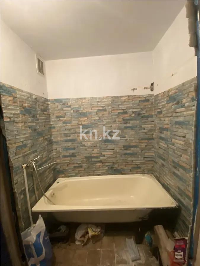 Продажа 1-комнатной квартиры, 32 м², ул. Университетская, дом  11 в Караганде - фото 3