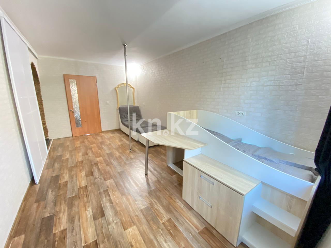 Продажа 3-комнатной квартиры, 58 м², мкр-н 21 в Караганде - фото 5