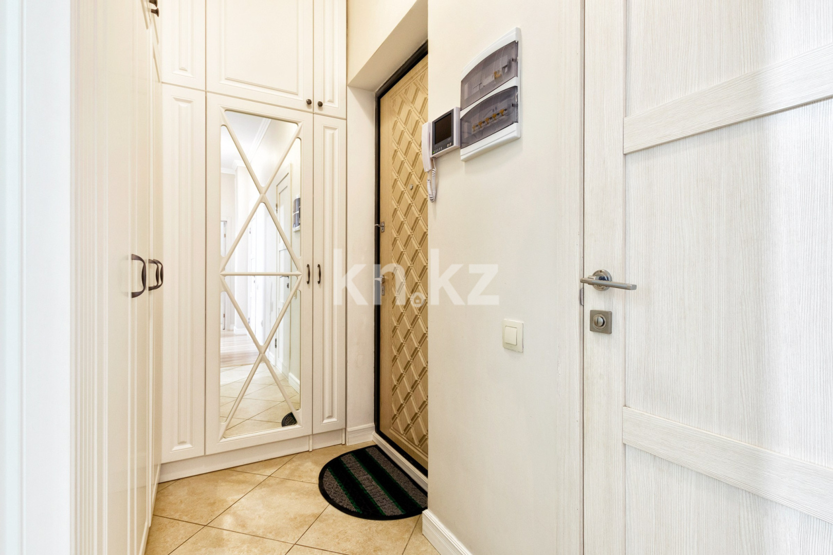 Аренда 2-комнатной квартиры посуточно, 65 м², пр. Кабанбай батыра, дом  60/11 - ул. Гейдара Алиева в Астане - фото 10