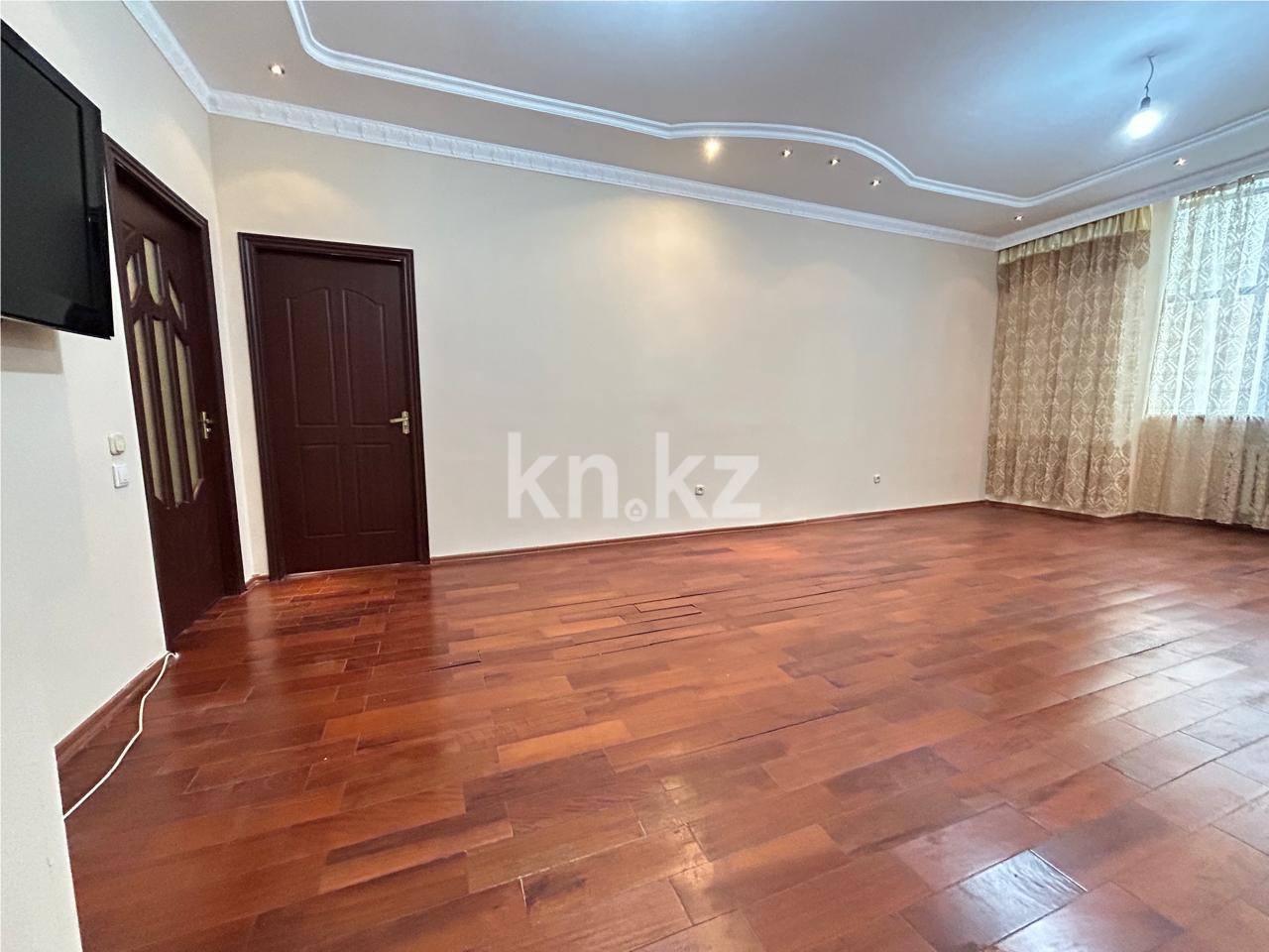 Продажа 3-комнатной квартиры, 100 м², ул. Габдуллина в Астане - фото 3