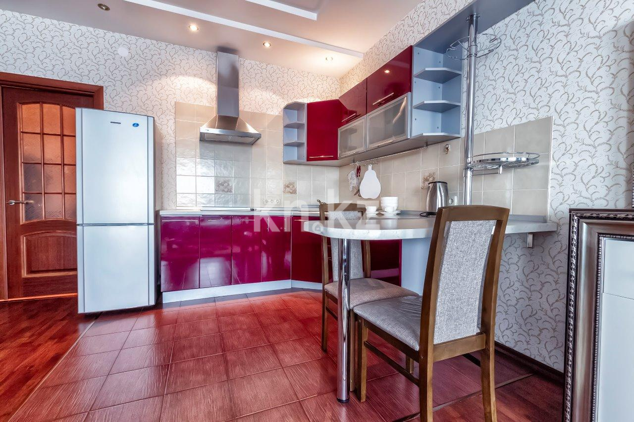 Аренда 1-комнатной квартиры посуточно, 50 м², ул. Достык, дом  5 - ул. Сауран в Астане - фото 3