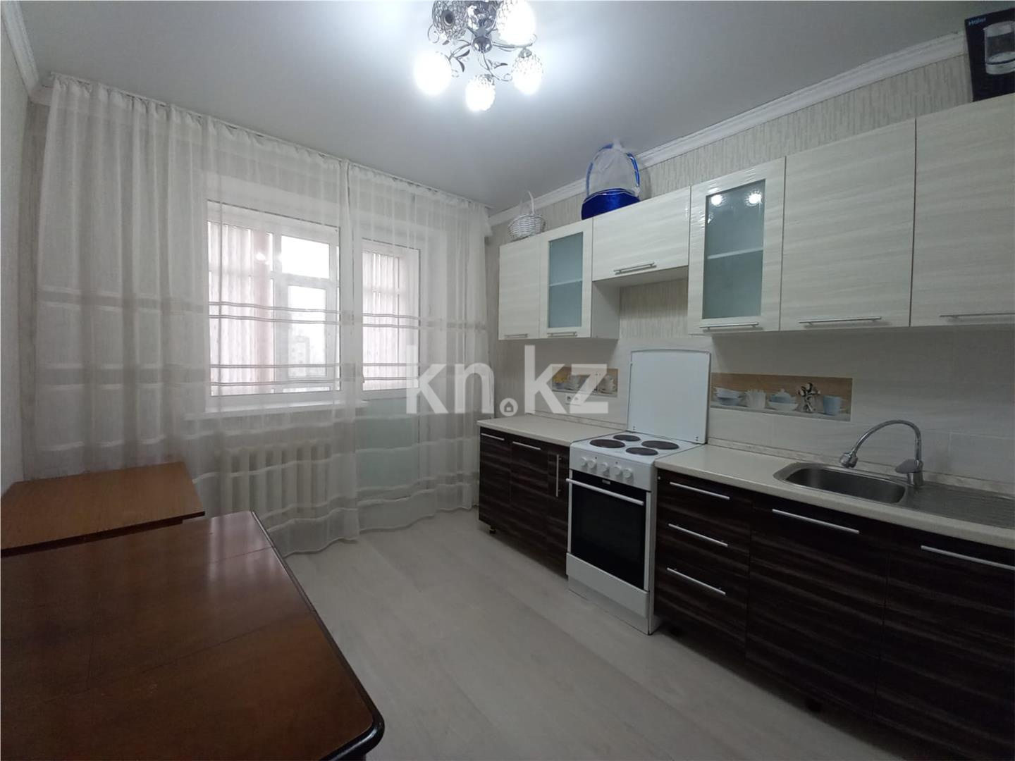 Продажа 1-комнатной квартиры, 37 м², ул. Айнакол в Астане - фото 3
