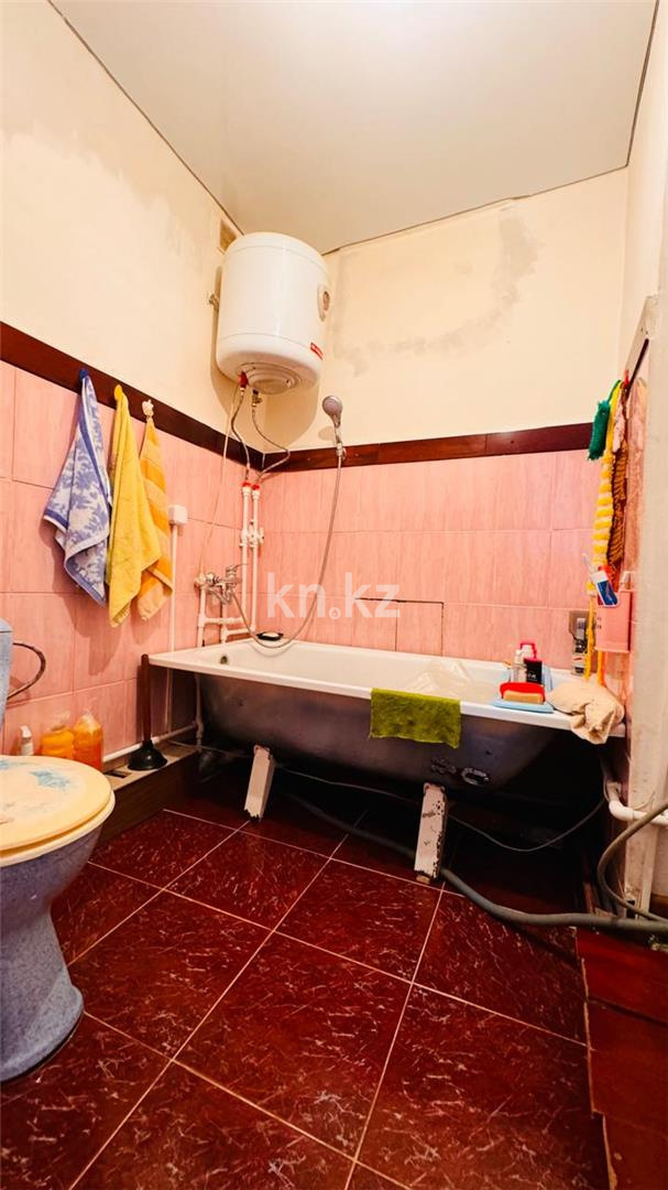 Продажа 2-комнатной квартиры, 44 м², 15 мкр. в Караганде - фото 5