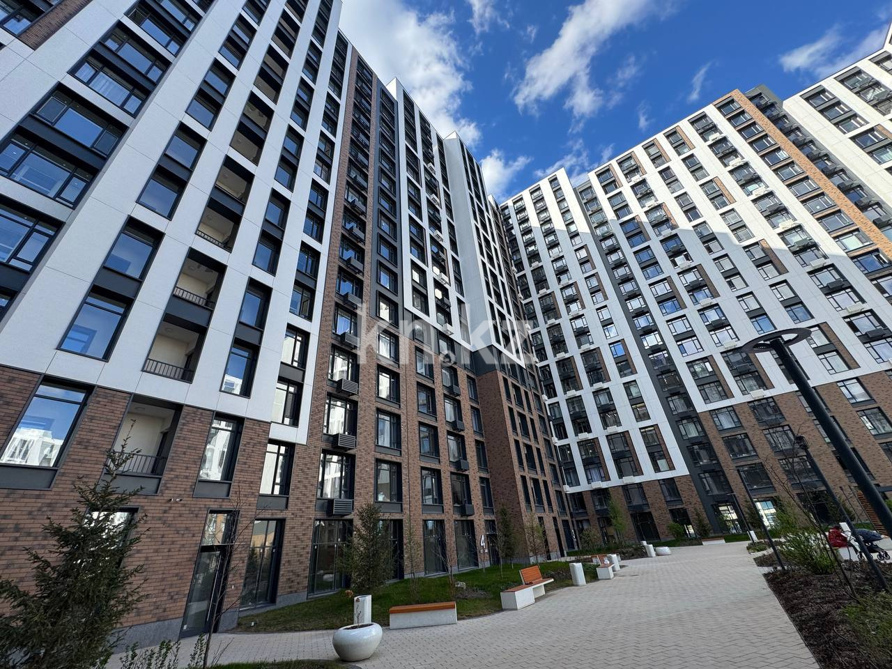 Продажа 4-комнатной квартиры, 96 м² в Астане - фото 34