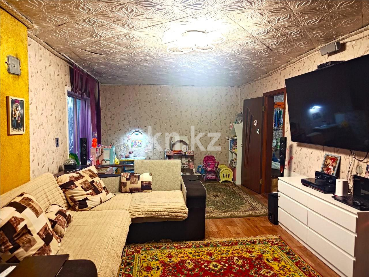 Продажа 3-комнатного дома, 70 м², ул. Учительская в Караганде - фото 2