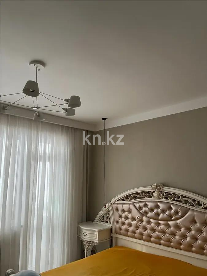 Продажа 4-комнатной квартиры, 200 м², ул. Ермекова, дом  1/1а в Астане - фото 2