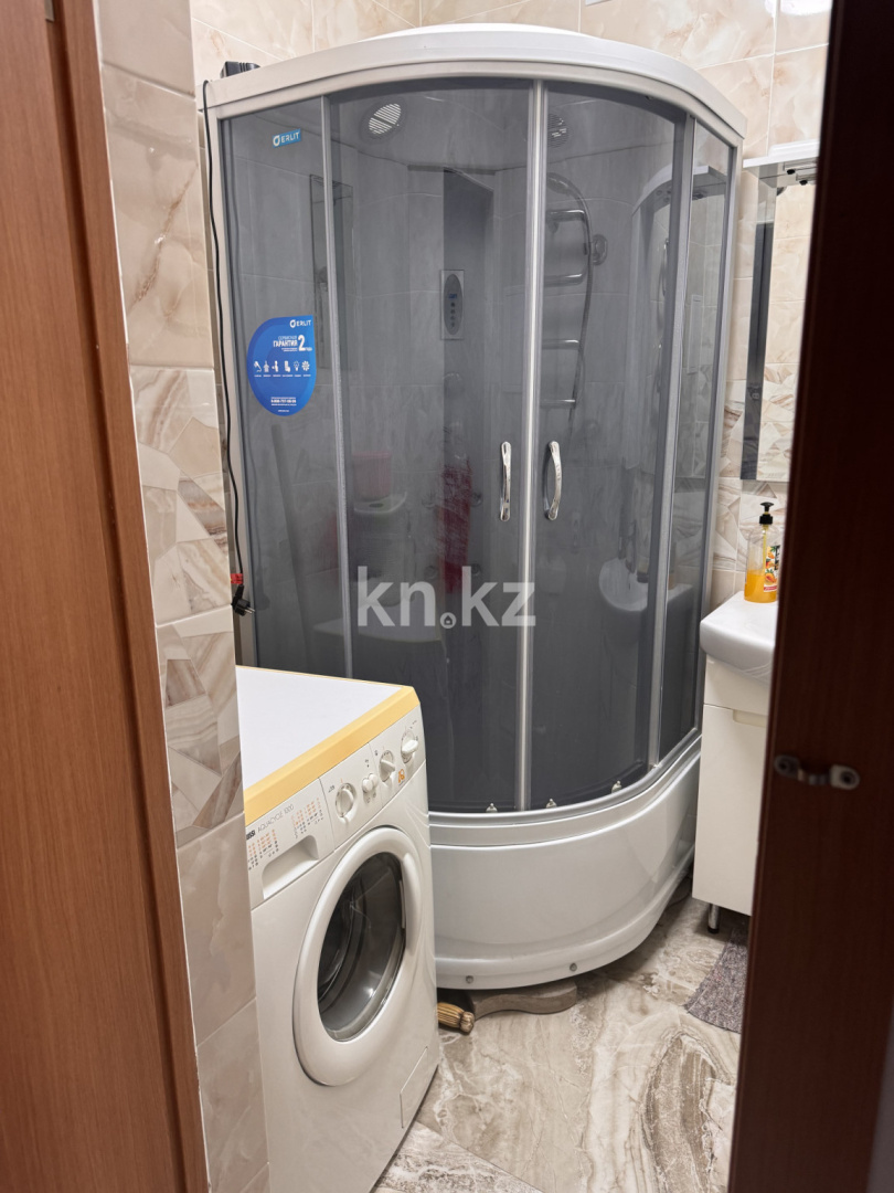 Продажа 2-комнатной квартиры, 68 м² в Караганде - фото 5