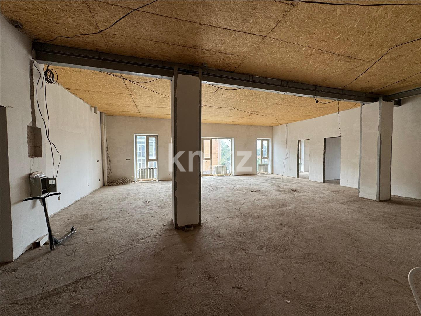 Продажа 4-комнатной квартиры, 164 м², ул. Сарсекова, дом  49 в Караганде - фото 5