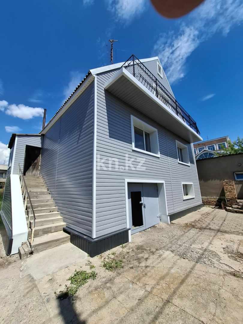 Продажа 6-комнатного дома, 216.4 м² в Караганде - фото 3