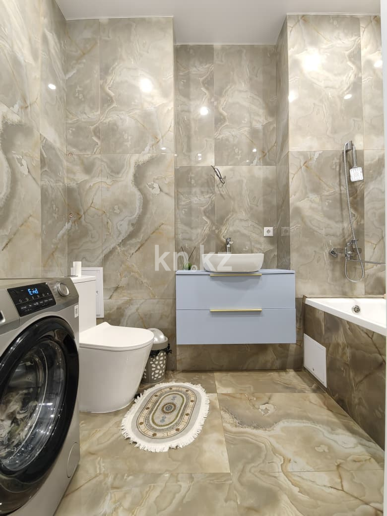 Продажа 1-комнатной квартиры, 40 м², ул. Букетова, дом  3/3 в Караганде - фото 12