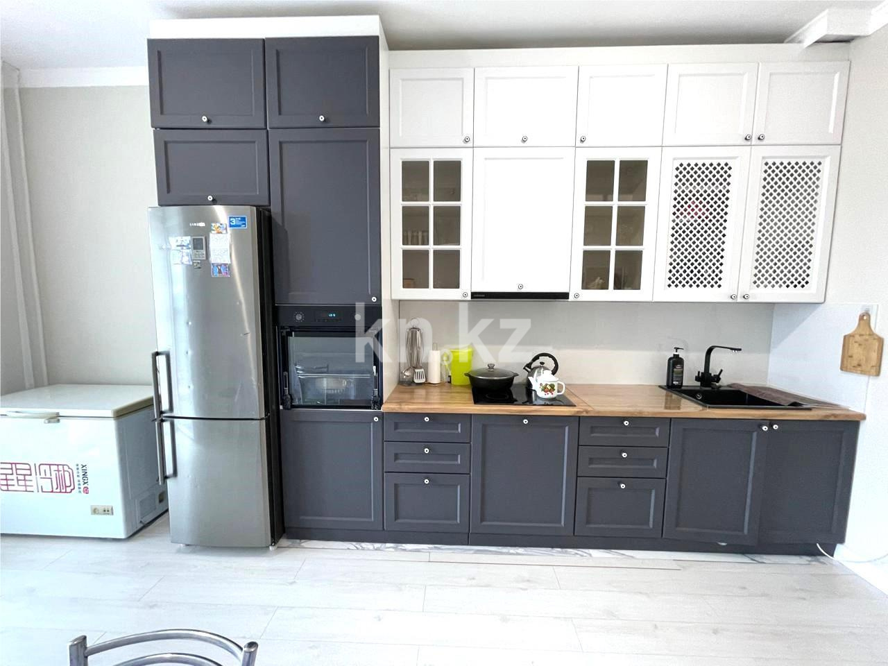 Продажа 3-комнатной квартиры, 94 м², ул. Муканова в Караганде - фото 8