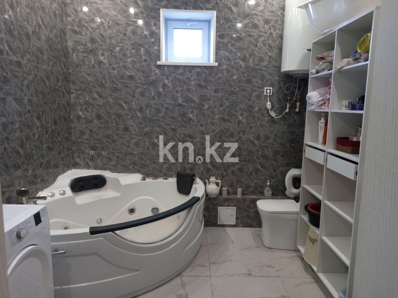 Продажа 4-комнатной квартиры, 118 м² в Караганде - фото 12