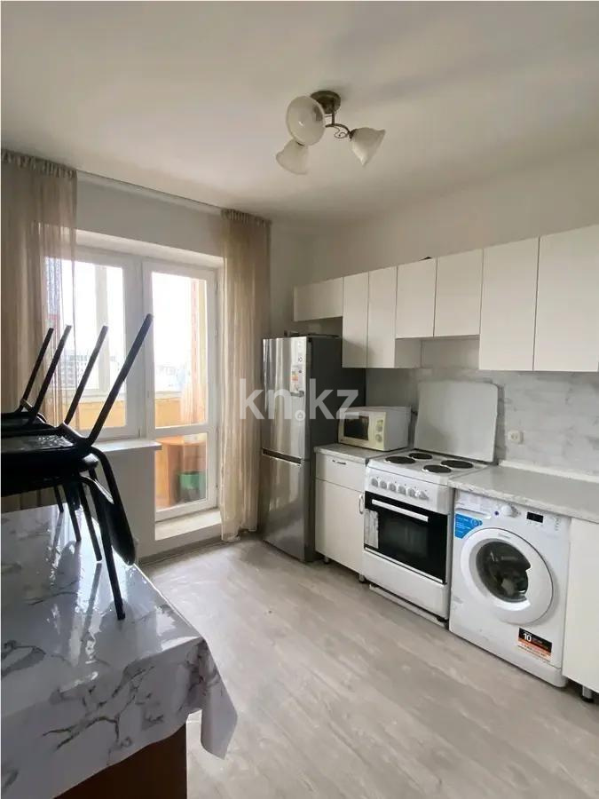 Продажа 1-комнатной квартиры, 37 м², ул. Момышулы, дом  26/3 в Караганде - фото 3