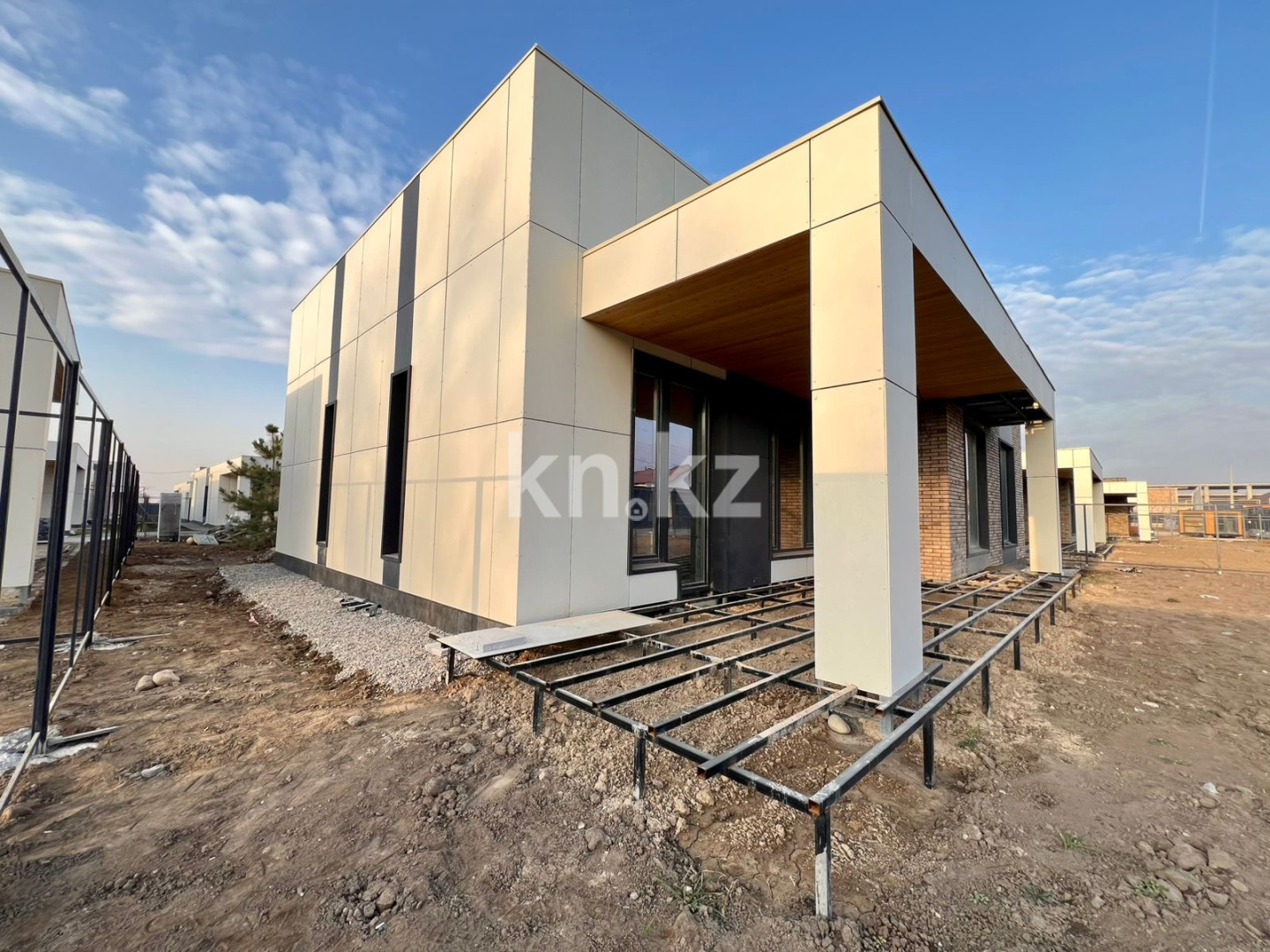 Продажа 3-комнатного дома, 201 м², ул. Новостройка в Алматы - фото 5