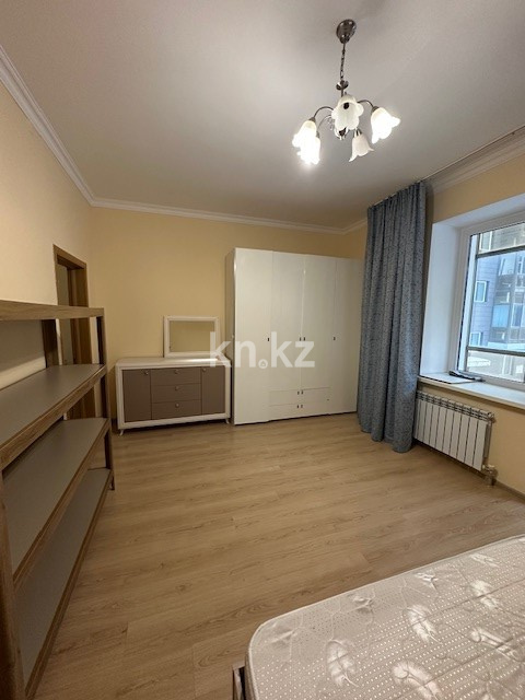 Аренда 4-комнатной квартиры, 150 м², ул. Достык, дом  1 в Астане - фото 8