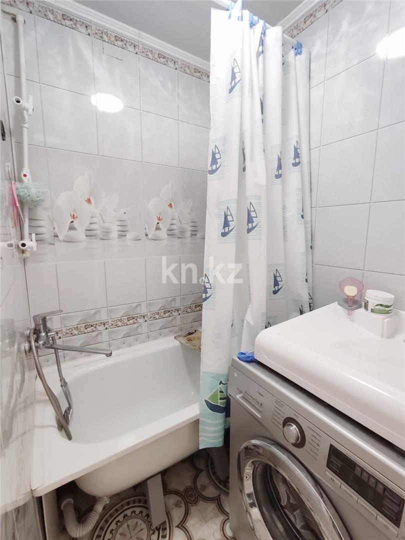 Продажа 3-комнатной квартиры, 61 м², мкр-н 14 в Караганде - фото 14