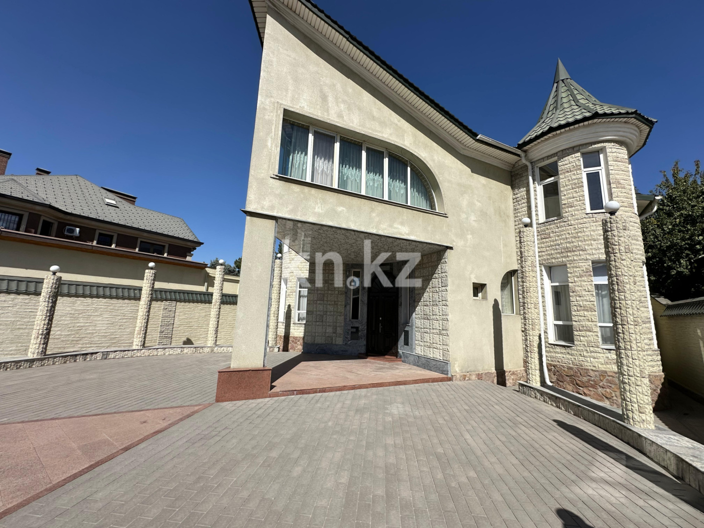 Продажа 8-комнатного дома, 360 м² в Шымкенте - фото 3