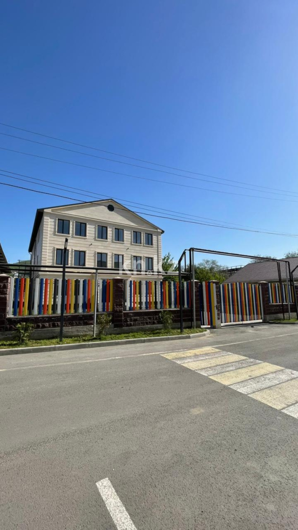 Продажа , 1000 м², ул. Ракышева, дом  1 в Алматы