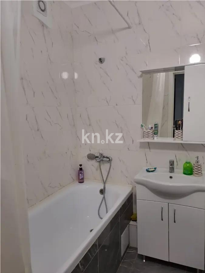 Продажа 2-комнатной квартиры, 55 м², пр. Аль-Фараби, дом  40/2 в Астане - фото 4