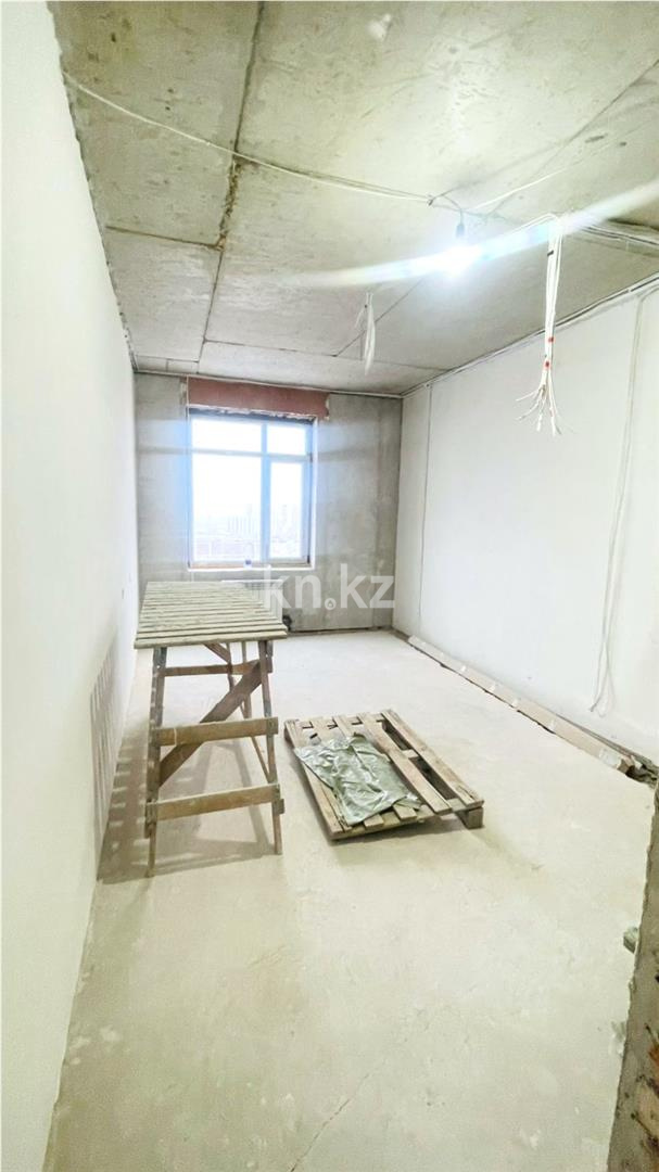 Продажа 3-комнатной квартиры, 82 м², пр. Строителей в Караганде - фото 7