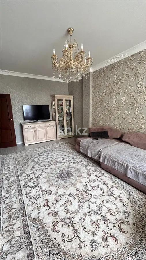 Продажа 4-комнатной квартиры, 105 м², пр. Мангилик Ел, дом  17 в Астане