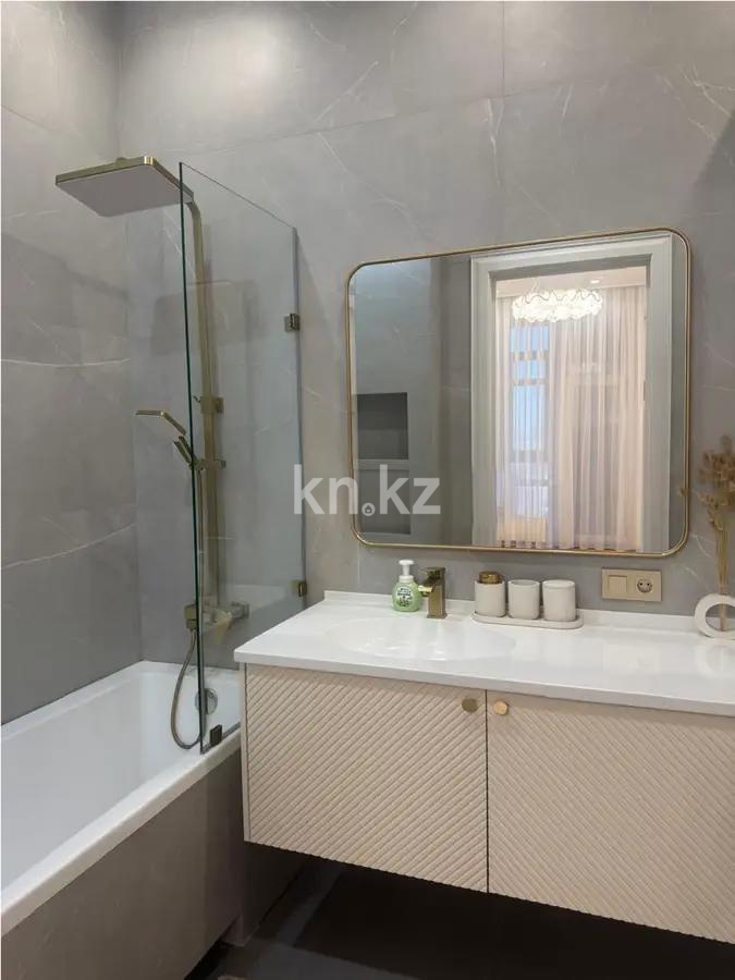 Продажа 3-комнатной квартиры, 115 м², ул. Акмешит, дом  1 в Астане - фото 6