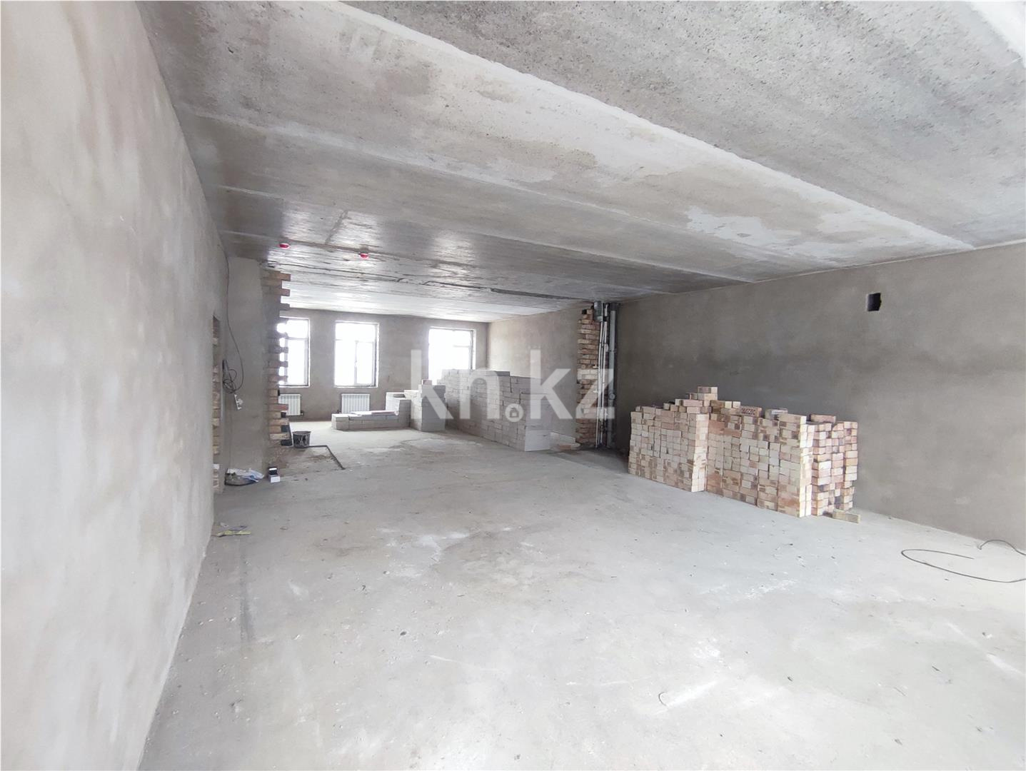 Продажа 3-комнатной квартиры, 97 м², ул. Жамбыла, дом  156а в Караганде - фото 6