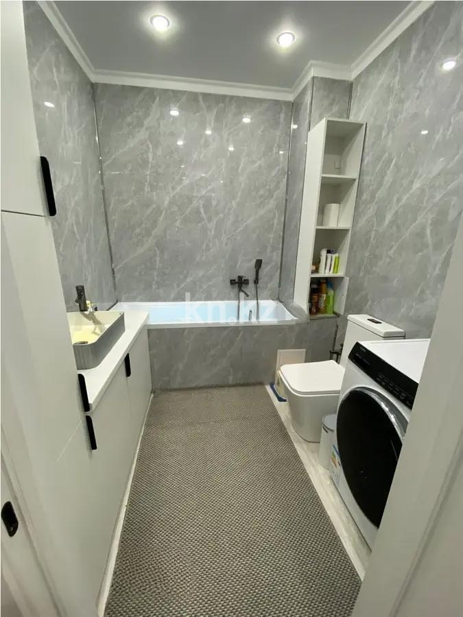 Продажа 2-комнатной квартиры, 65 м², ул. Нарикбаева, дом  6а в Астане - фото 5