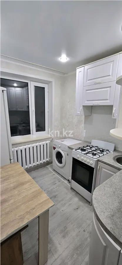 Продажа 3-комнатной квартиры, 50 м², 23-й мкр., дом  36 в Караганде - фото 5