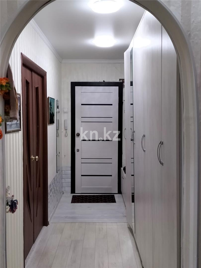 Продажа 3-комнатной квартиры, 65 м², пр. Республики в Караганде - фото 3