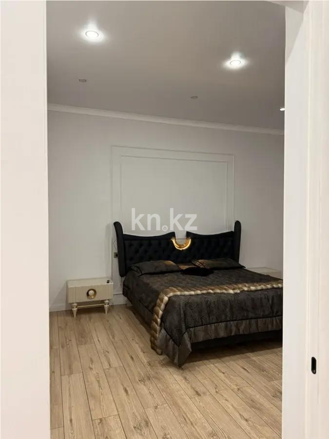 Продажа 4-комнатной квартиры, 130 м², ул. Ермекова, дом  1/1 в Астане - фото 3