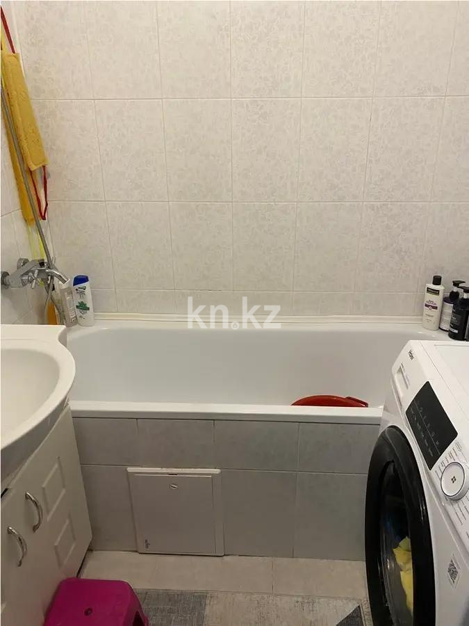 Продажа 2-комнатной квартиры, 56 м², пр. Абылай хана, дом  49/3 в Астане - фото 4