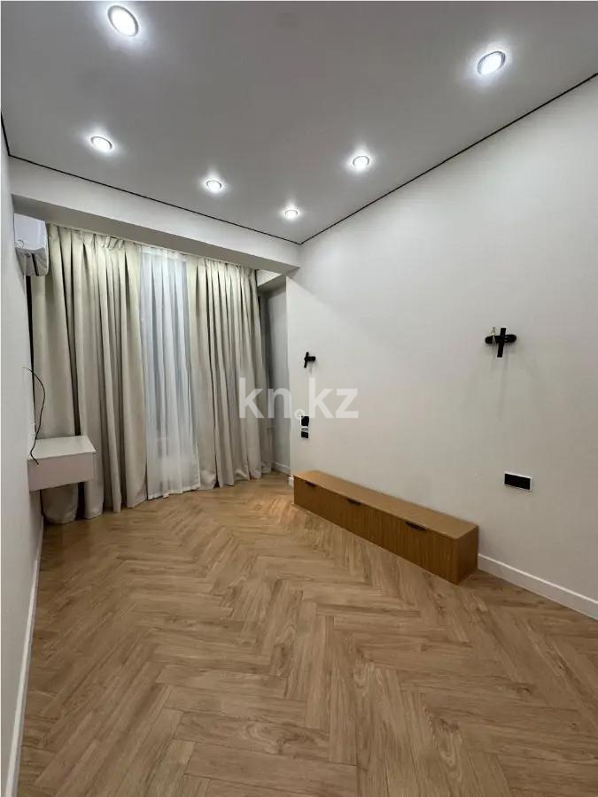 Продажа 2-комнатной квартиры, 60 м², пр. Абая, дом  118 в Алматы - фото 2